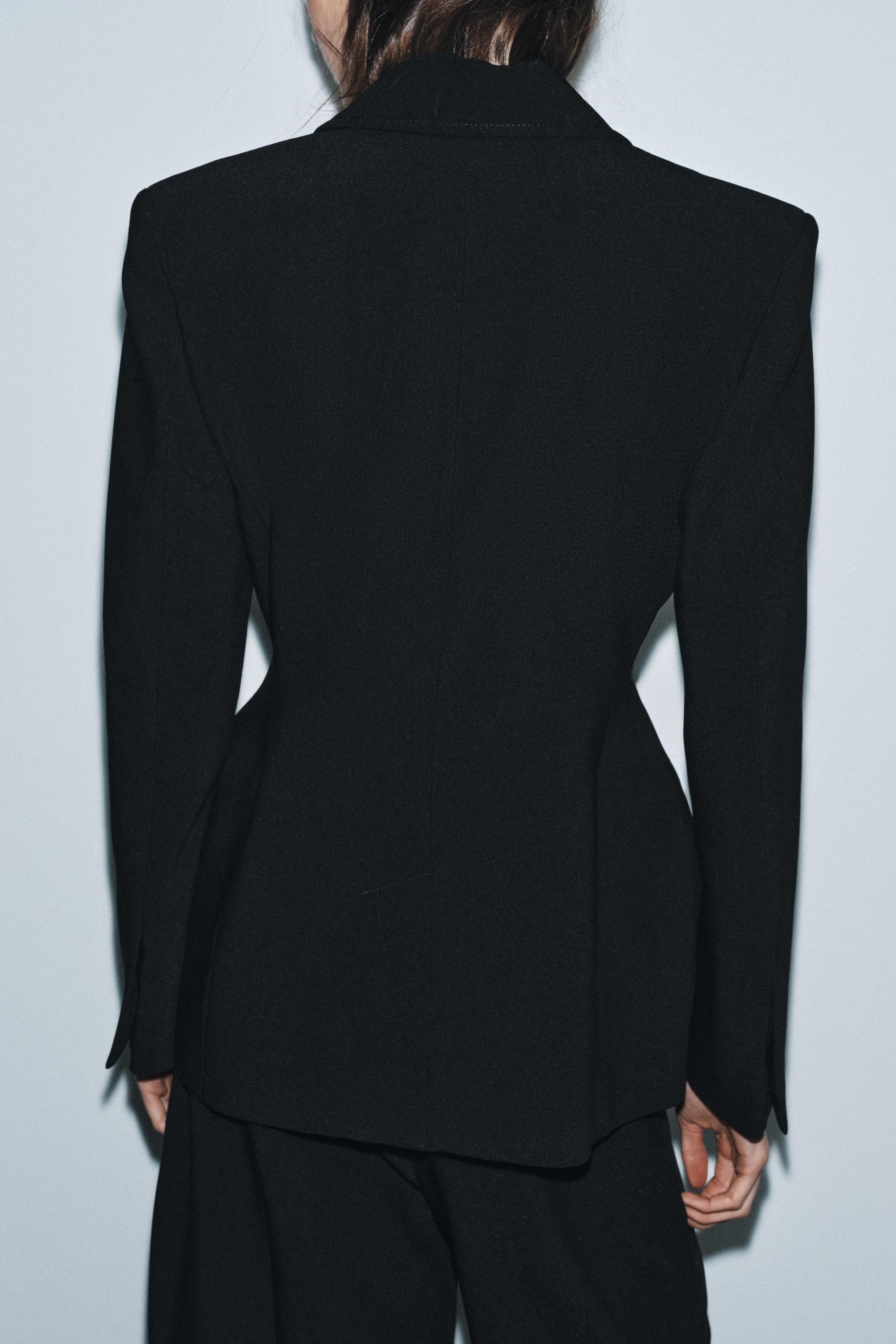 VESTE AJUSTÉE SURPIQÛRES ZW COLLECTION